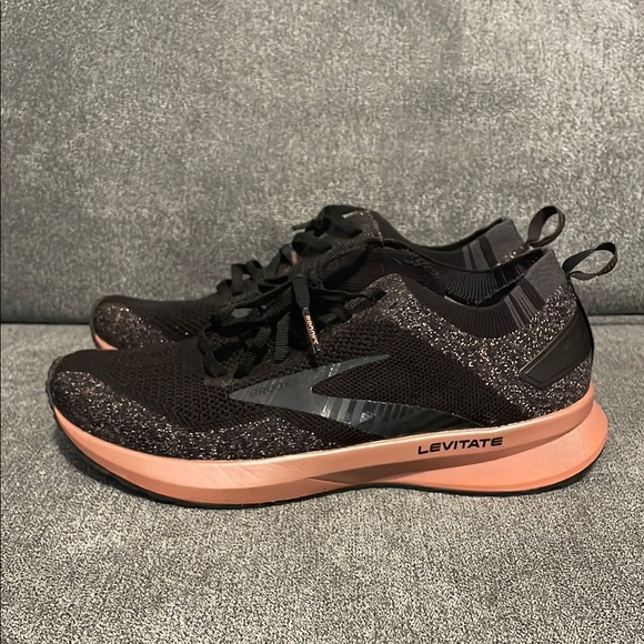Brooks Levitate Black and Pink Athletic Shoes - Picture 3 of 10